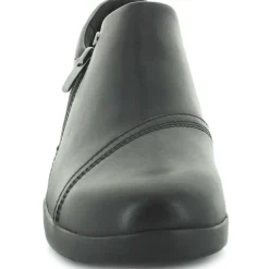 Clarks Suttyn Zip