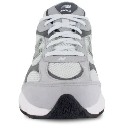 New Balance 603