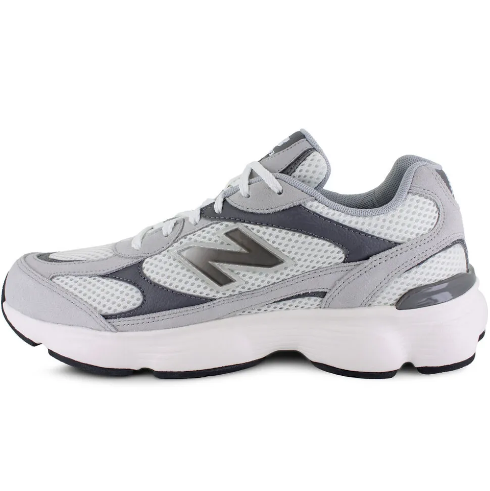 New Balance 603