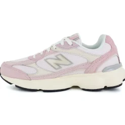 New Balance 603