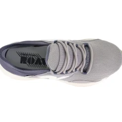 New Balance Fresh Foam Roav