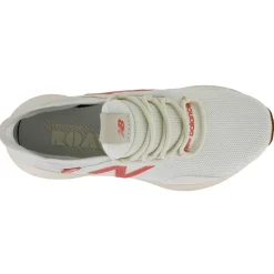 New Balance Fresh Foam Roav