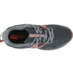 New Balance MT410 V8