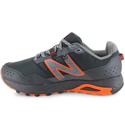New Balance MT410 V8