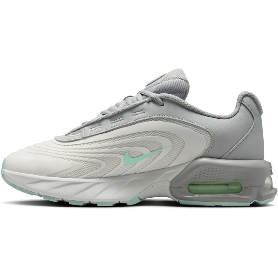 Nike Air Max Fire