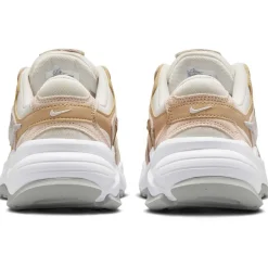 Nike AL8