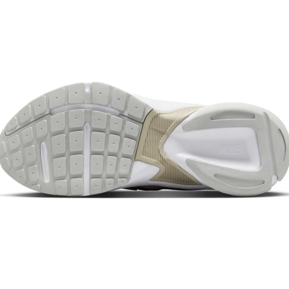 Nike AL8