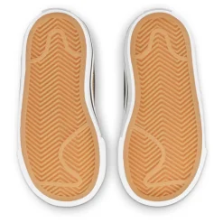 Nike Court Legacy