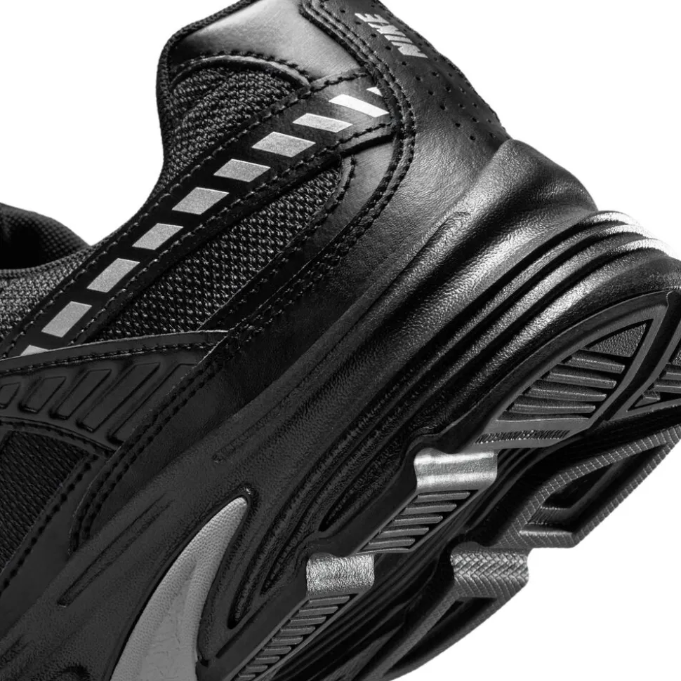 Nike Initiator