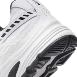 Nike Initiator