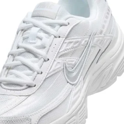 Nike Initiator