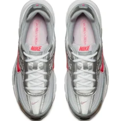 Nike Initiator