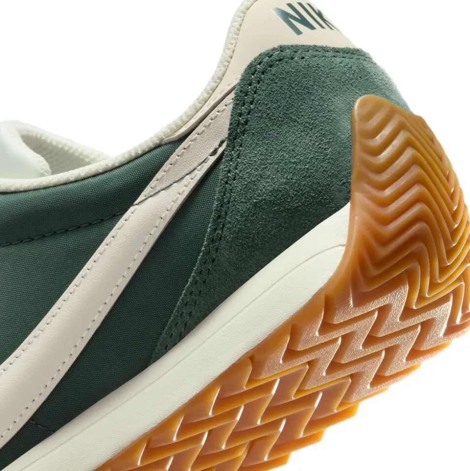 Nike Pacific