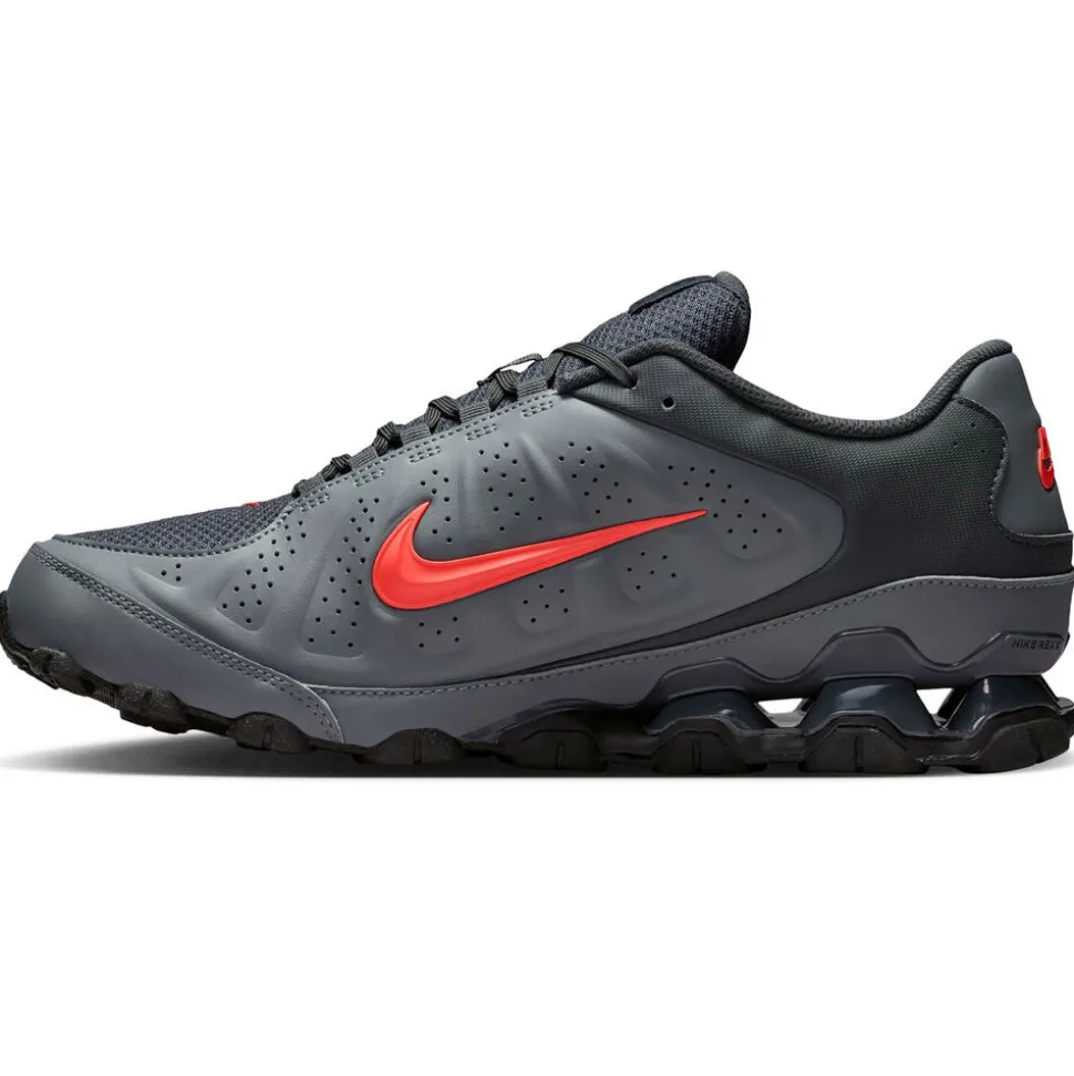 Nike Reax 8