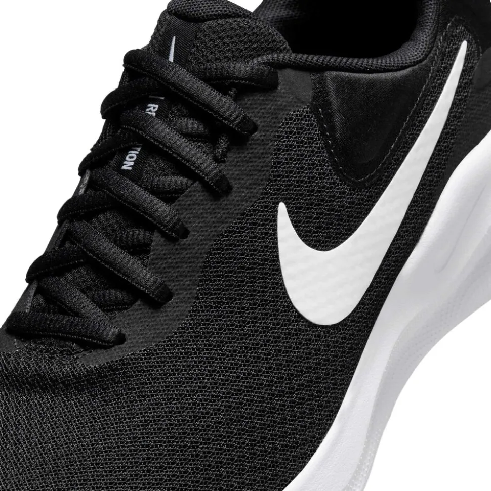 Nike Revolution 7