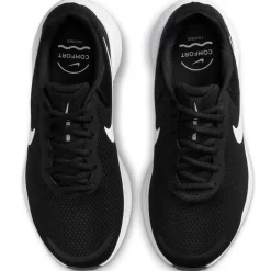 Nike Revolution 7