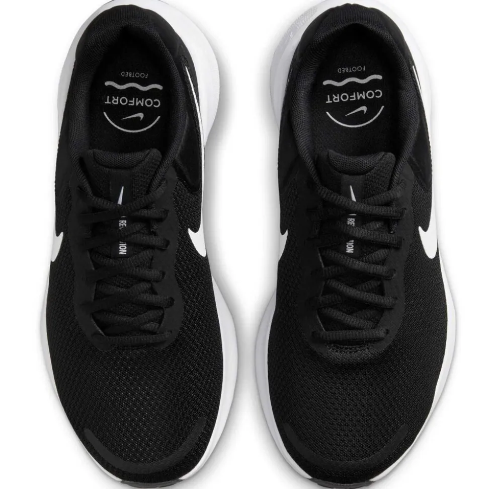 Nike Revolution 7