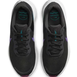 Nike Revolution 7