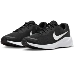 Nike Revolution 7