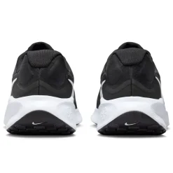 Nike Revolution 7