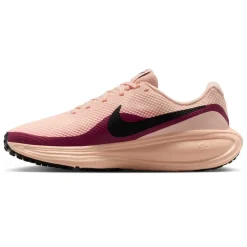 Nike Revolution 8