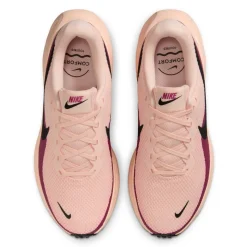Nike Revolution 8