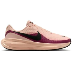 Nike Revolution 8