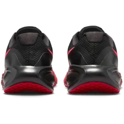 Nike Revolution 8