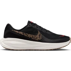 Nike Revolution 8