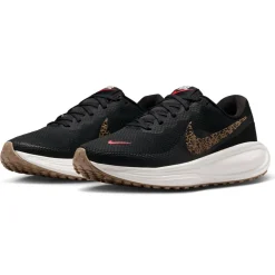Nike Revolution 8