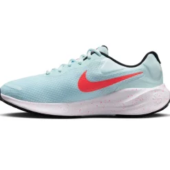 Nike Revolution 7