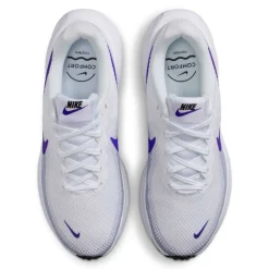 Nike Revolution 8