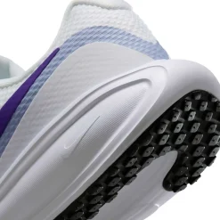 Nike Revolution 8