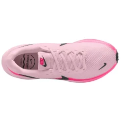 Nike Revolution 8