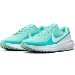 Nike Revolution 8