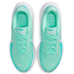 Nike Revolution 8