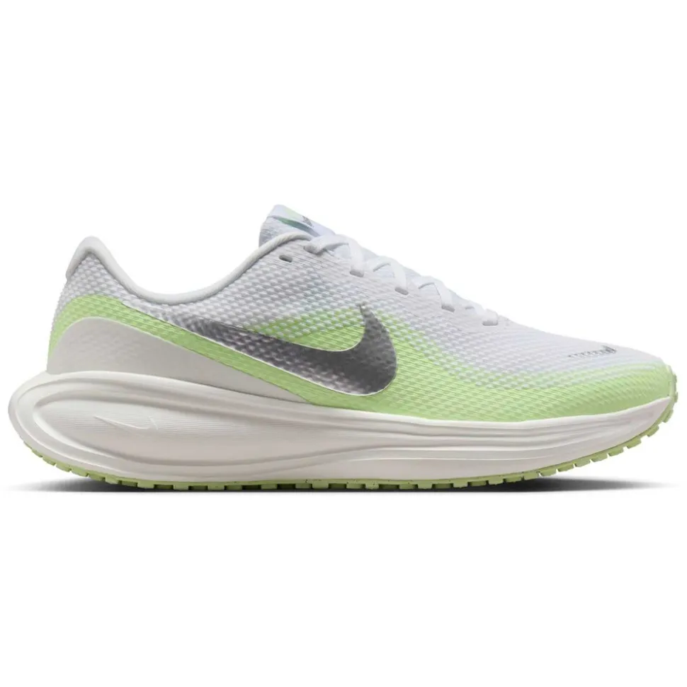 Nike Revolution 8