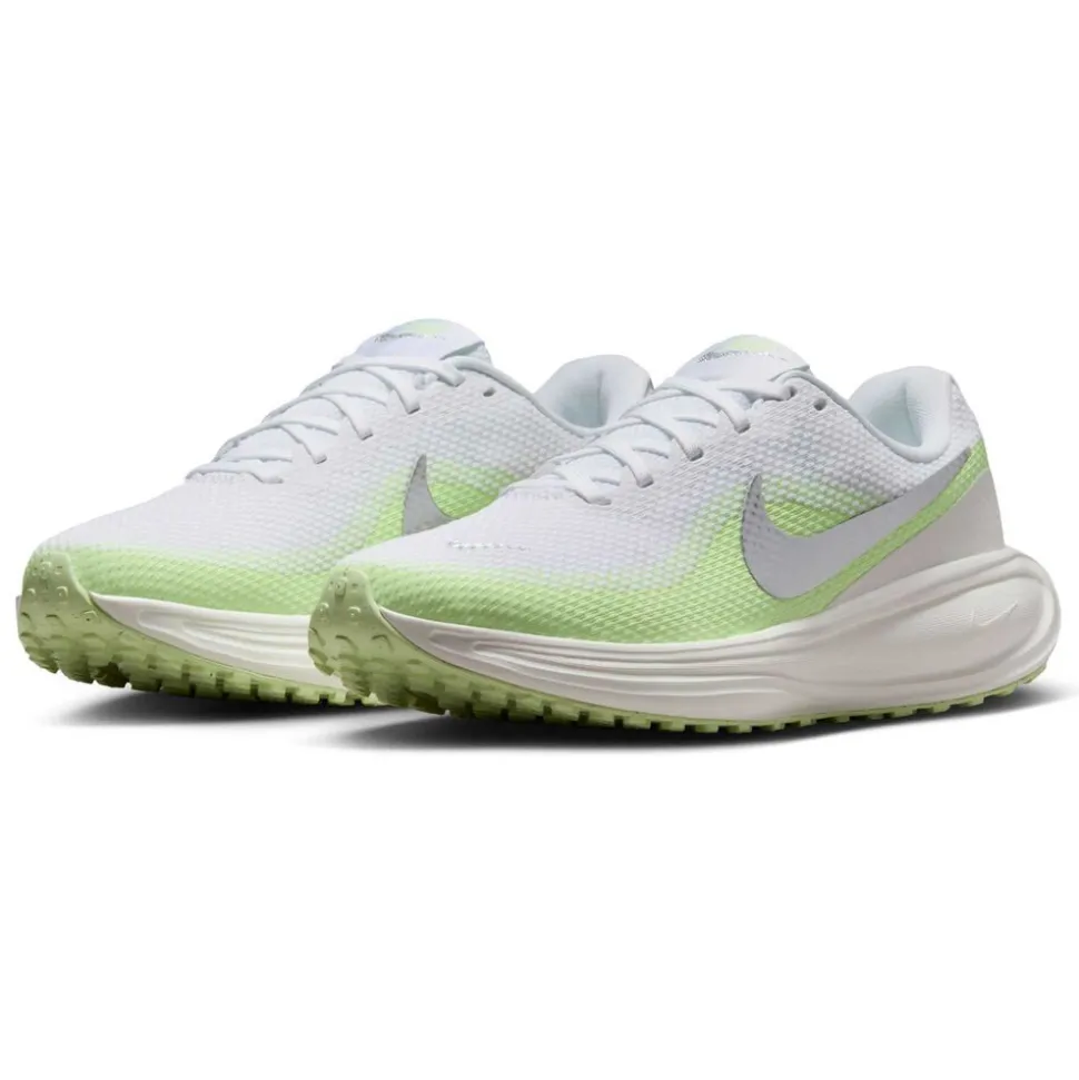 Nike Revolution 8