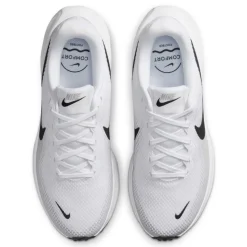 Nike Revolution 8