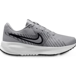 Nike Run Defy