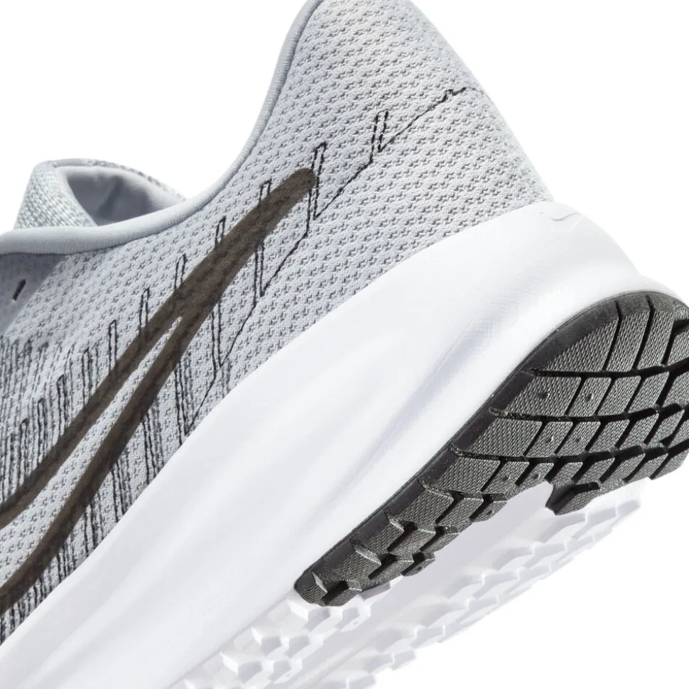 Nike Run Defy