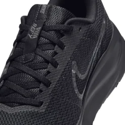 Nike Run Defy