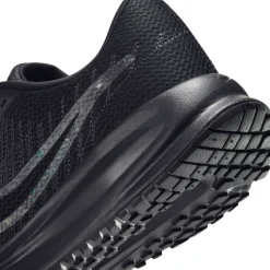 Nike Run Defy
