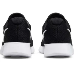 Nike Tanjun
