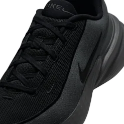 Nike Uplift SC
