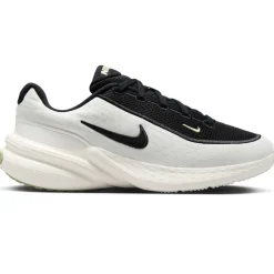 Nike Uplift SC