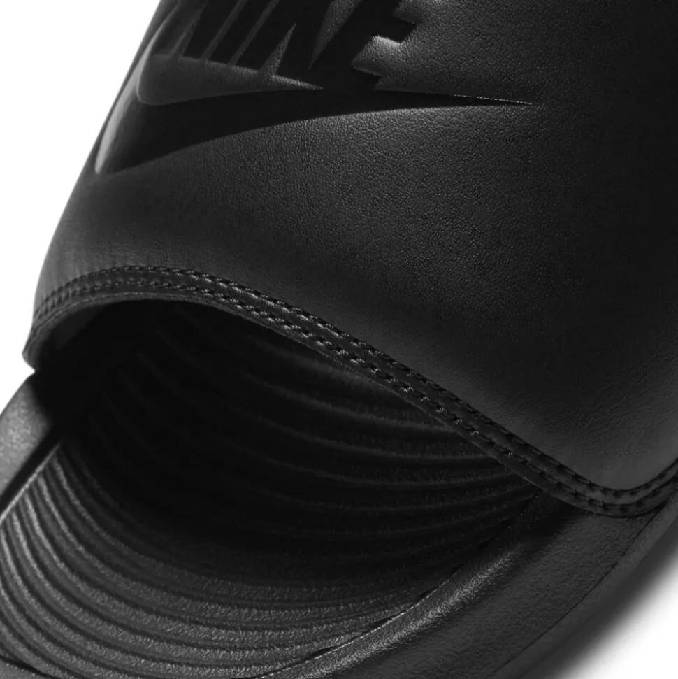 Nike Victori One