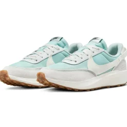 Nike Waffle Debut