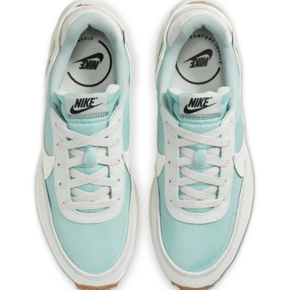 Nike Waffle Debut